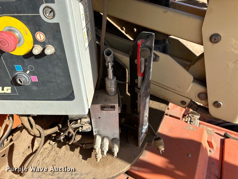 image for item DQ7716 JLG E300AJP boom lift