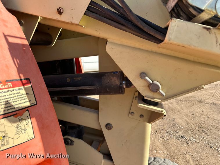 image for item DQ7716 JLG E300AJP boom lift