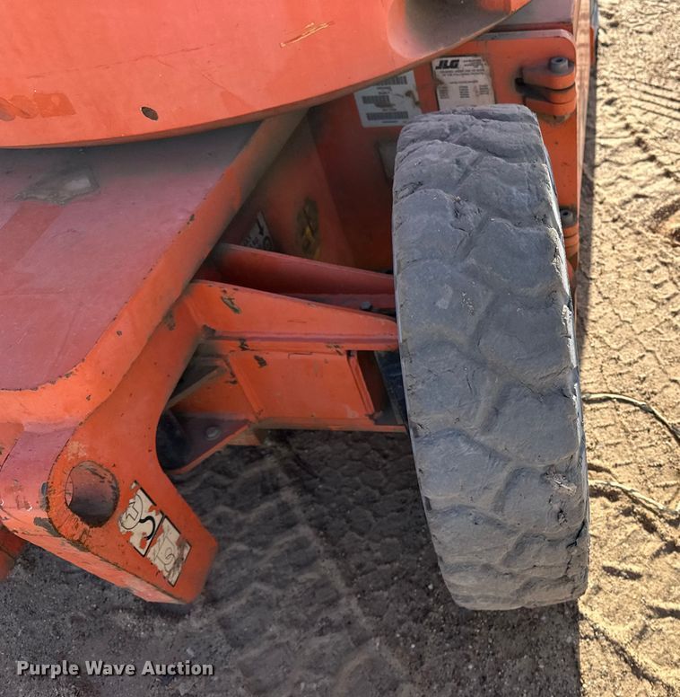 image for item DQ7716 JLG E300AJP boom lift