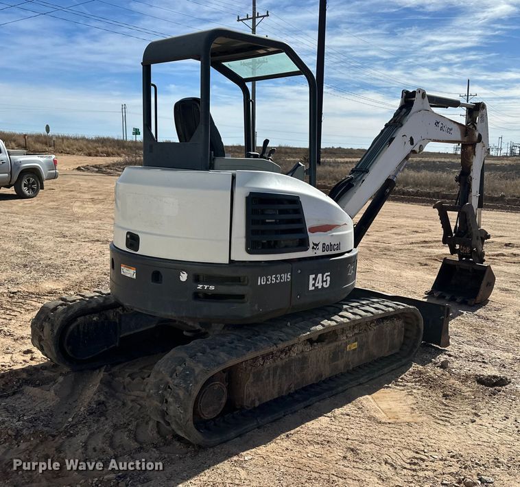 EXCAVADORA 2015 BOBCAT E45