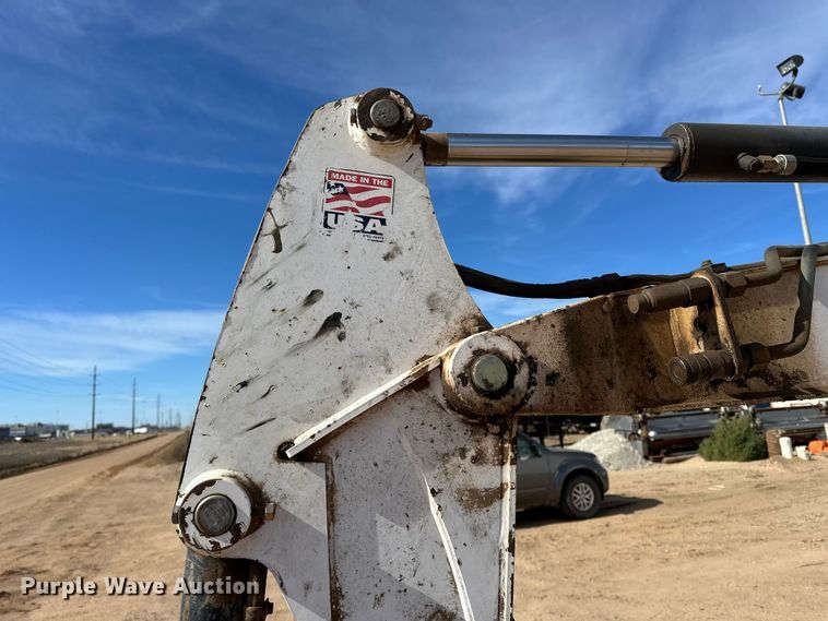 image for item DQ7724 2015 Bobcat E45 mini excavator