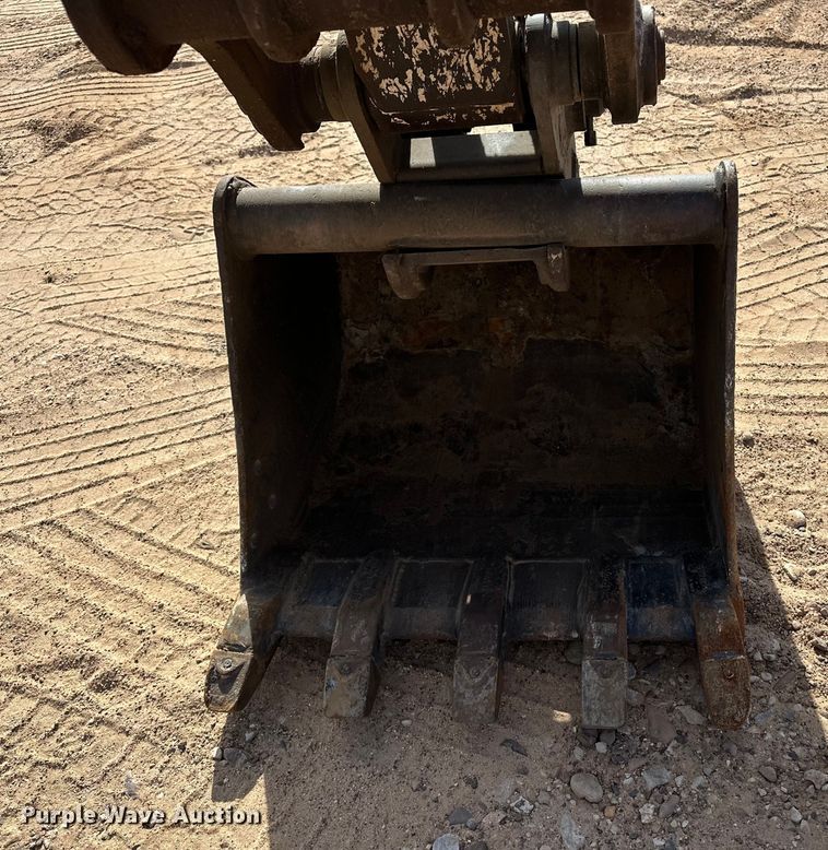 image for item DQ7724 2015 Bobcat E45 mini excavator