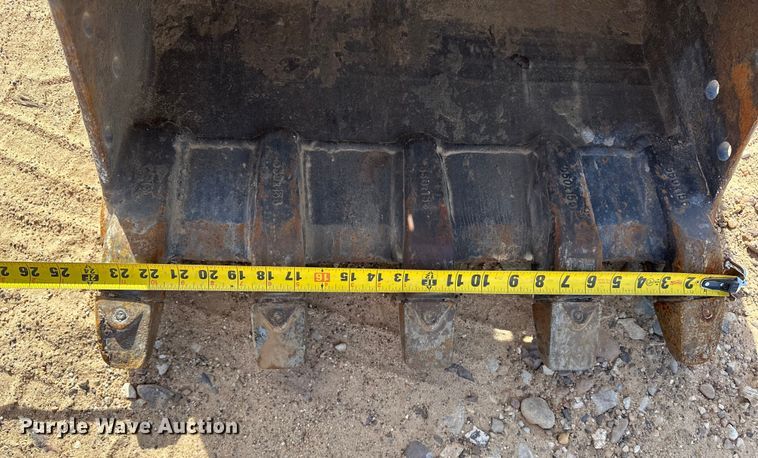 image for item DQ7724 2015 Bobcat E45 mini excavator