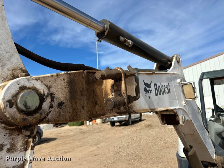 image for item DQ7724 2015 Bobcat E45 mini excavator