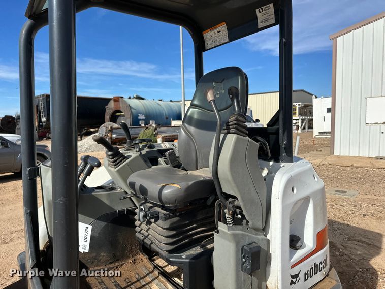 image for item DQ7724 2015 Bobcat E45 mini excavator