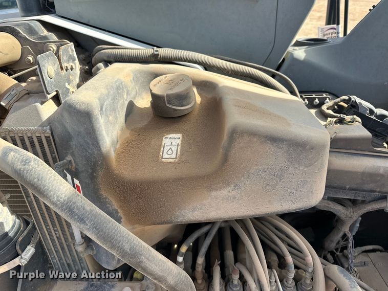 image for item DQ7724 2015 Bobcat E45 mini excavator