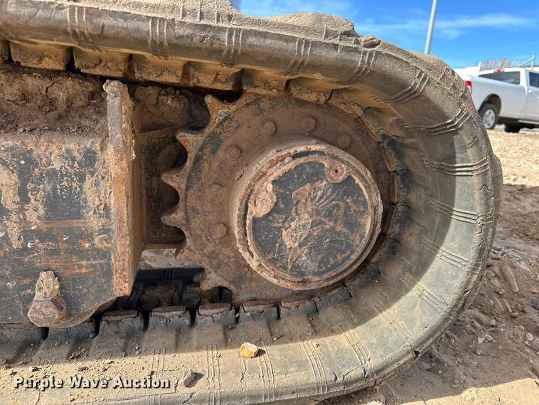 image for item DQ7724 2015 Bobcat E45 mini excavator