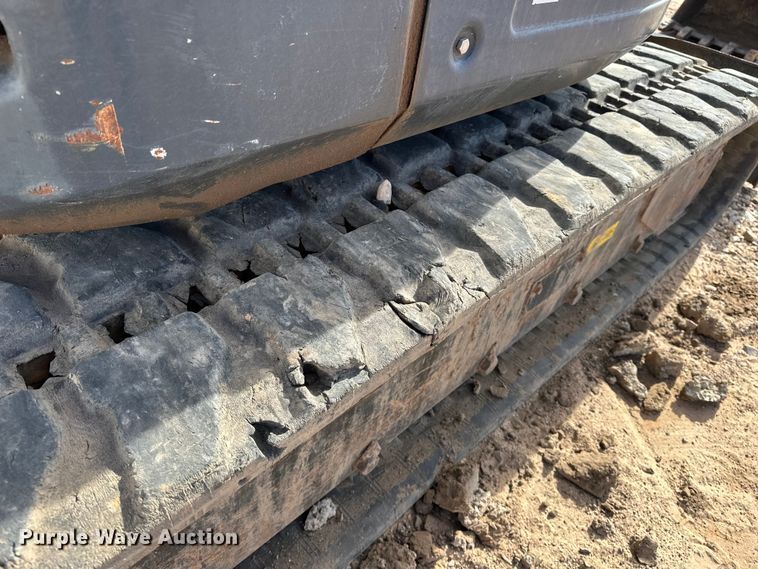 image for item DQ7724 2015 Bobcat E45 mini excavator