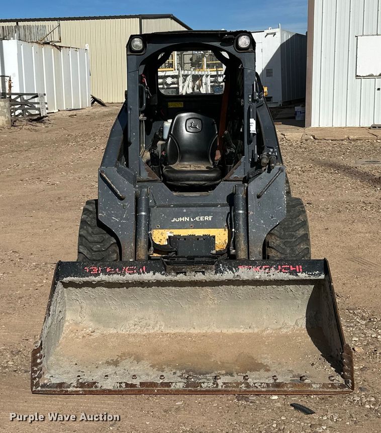 image for item DQ7725 2017 John Deere 312GR skid steer loader