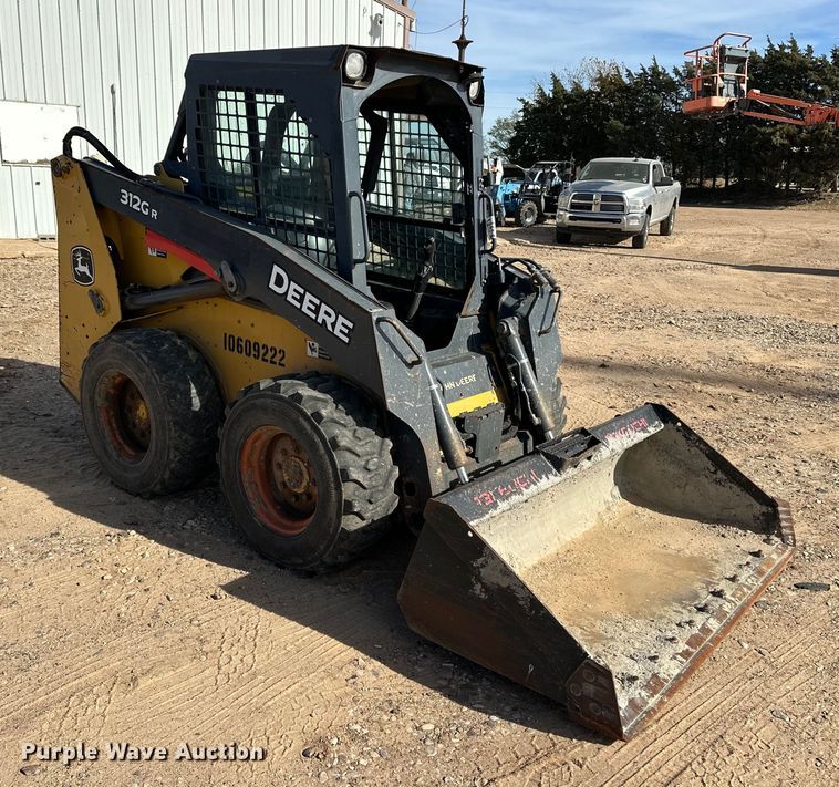 image for item DQ7725 2017 John Deere 312GR skid steer loader
