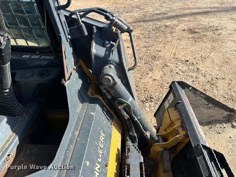 image for item DQ7725 2017 John Deere 312GR skid steer loader