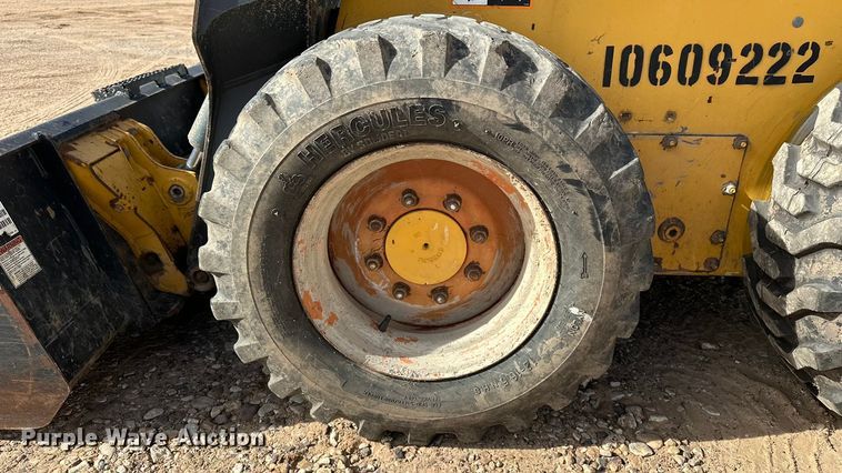 image for item DQ7725 2017 John Deere 312GR skid steer loader