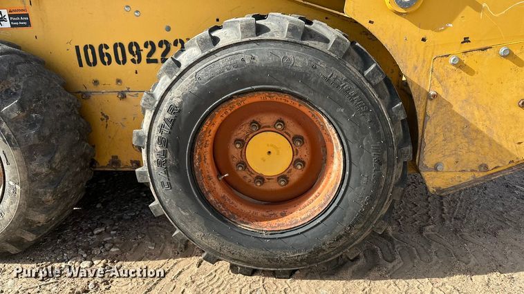 image for item DQ7725 2017 John Deere 312GR skid steer loader