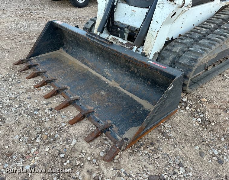 image for item DQ7732 2017 Bobcat T740 tracked skid steer loader