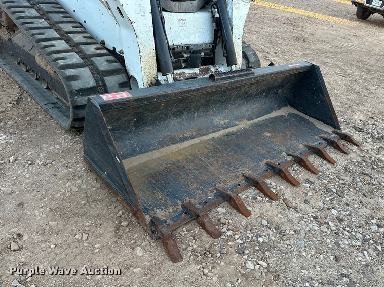 image for item DQ7732 2017 Bobcat T740 tracked skid steer loader