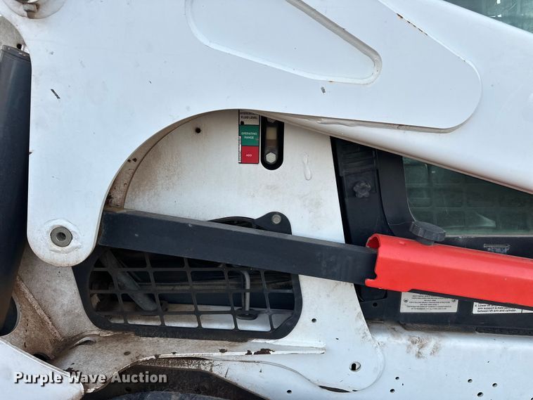 image for item DQ7732 2017 Bobcat T740 tracked skid steer loader