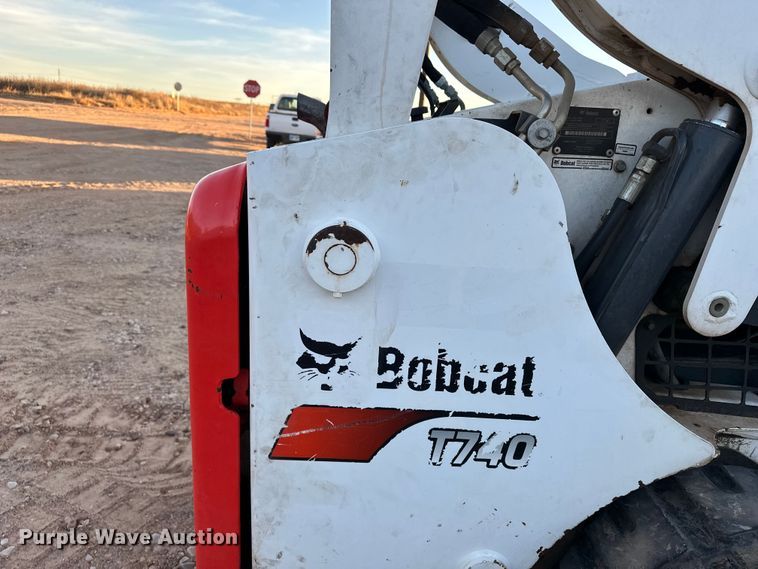 image for item DQ7732 2017 Bobcat T740 tracked skid steer loader