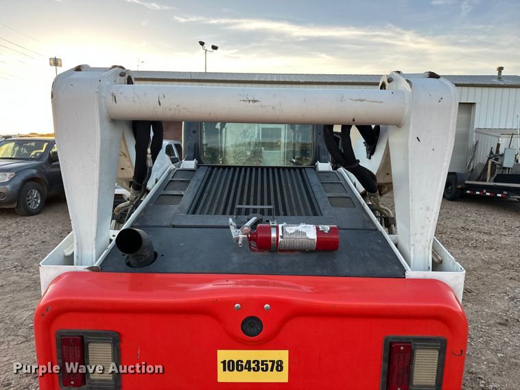 image for item DQ7732 2017 Bobcat T740 tracked skid steer loader