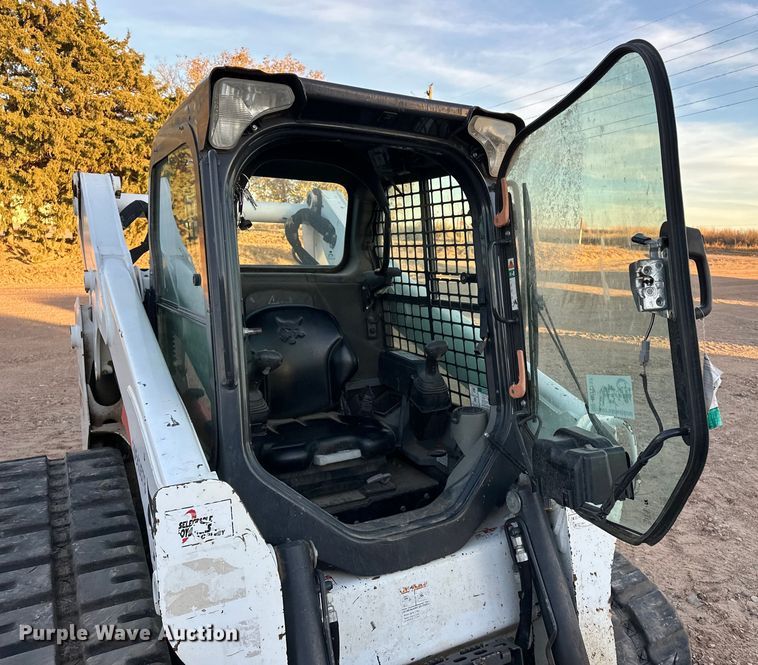 image for item DQ7732 2017 Bobcat T740 tracked skid steer loader