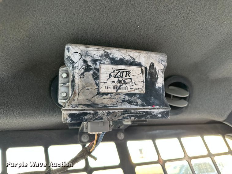 image for item DQ7732 2017 Bobcat T740 tracked skid steer loader