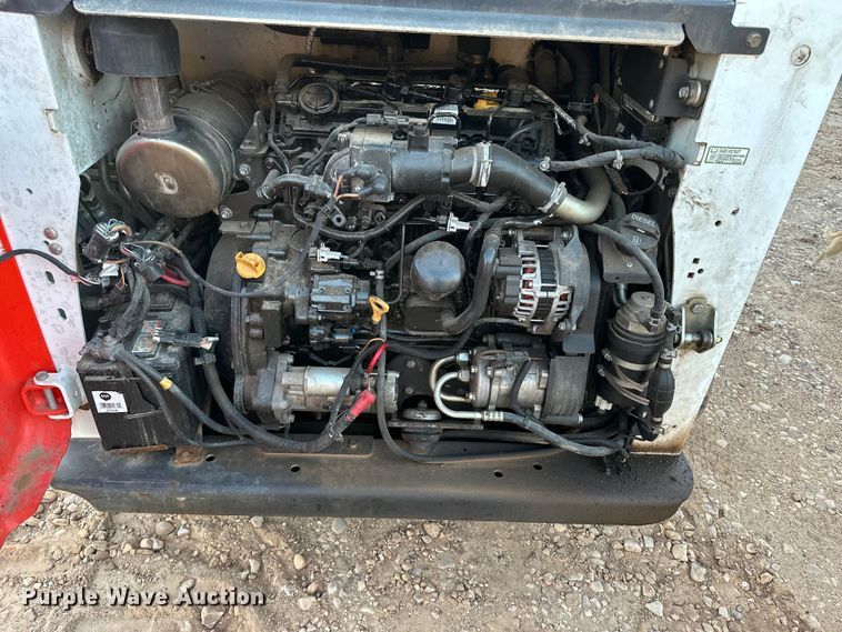 image for item DQ7732 2017 Bobcat T740 tracked skid steer loader