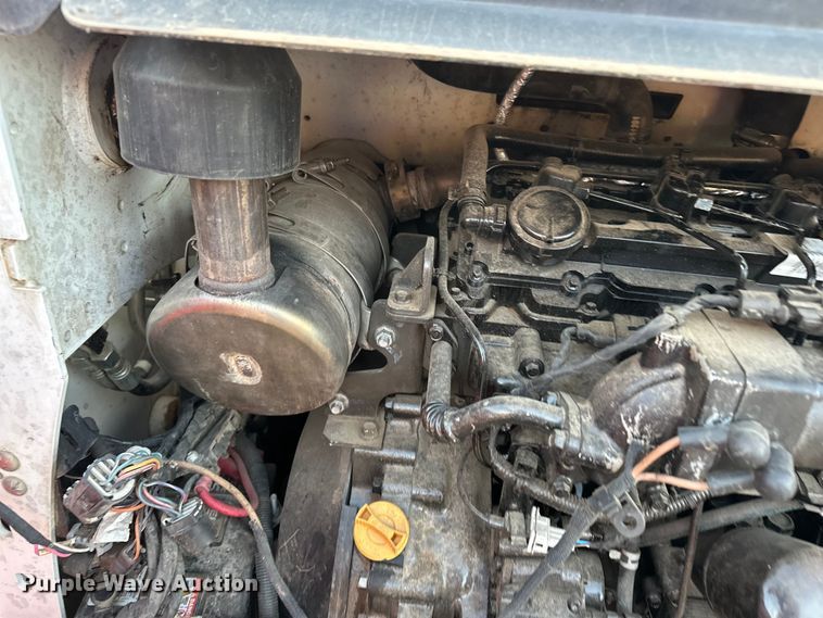 image for item DQ7732 2017 Bobcat T740 tracked skid steer loader