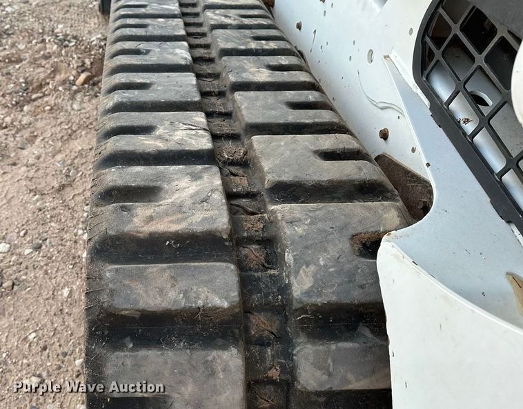 image for item DQ7732 2017 Bobcat T740 tracked skid steer loader