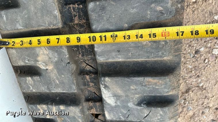 image for item DQ7732 2017 Bobcat T740 tracked skid steer loader