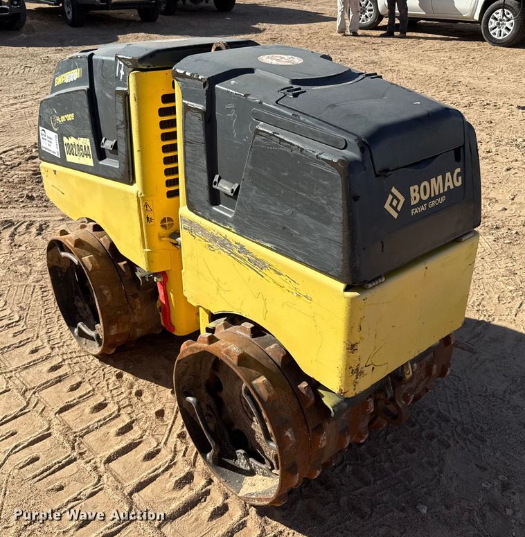image for item DQ7736 Bomag BNP8500 trench compactor