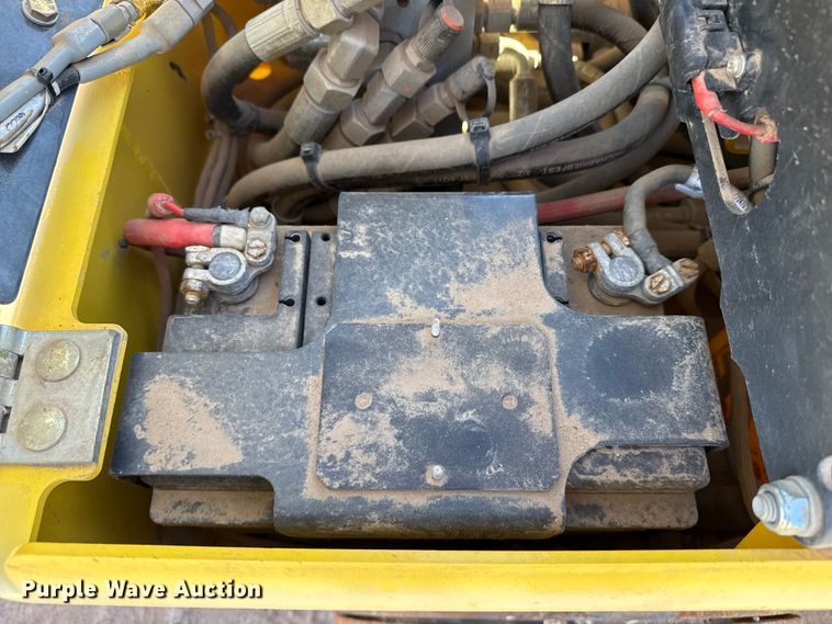 image for item DQ7736 Bomag BNP8500 trench compactor