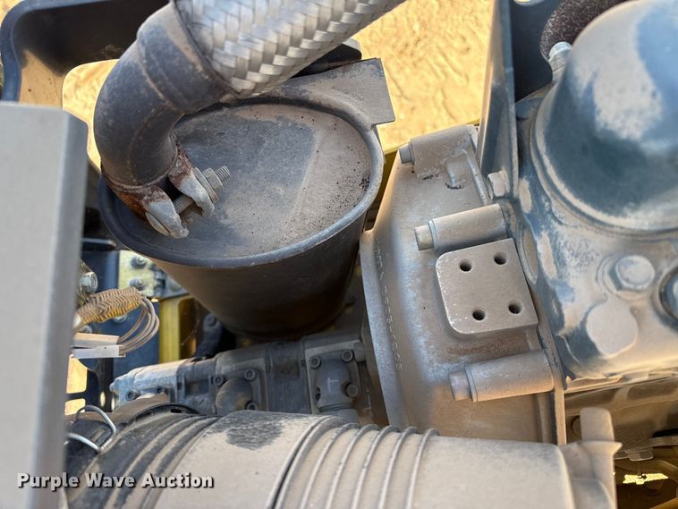 image for item DQ7736 Bomag BNP8500 trench compactor