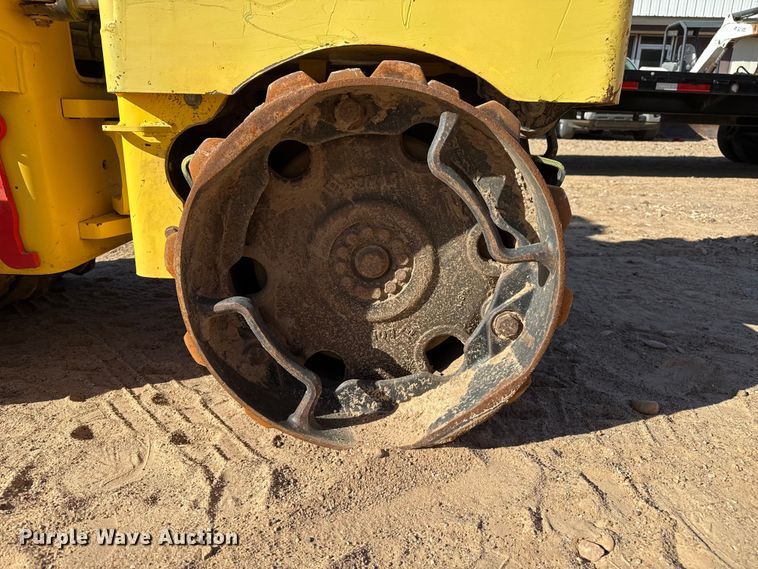 image for item DQ7736 Bomag BNP8500 trench compactor