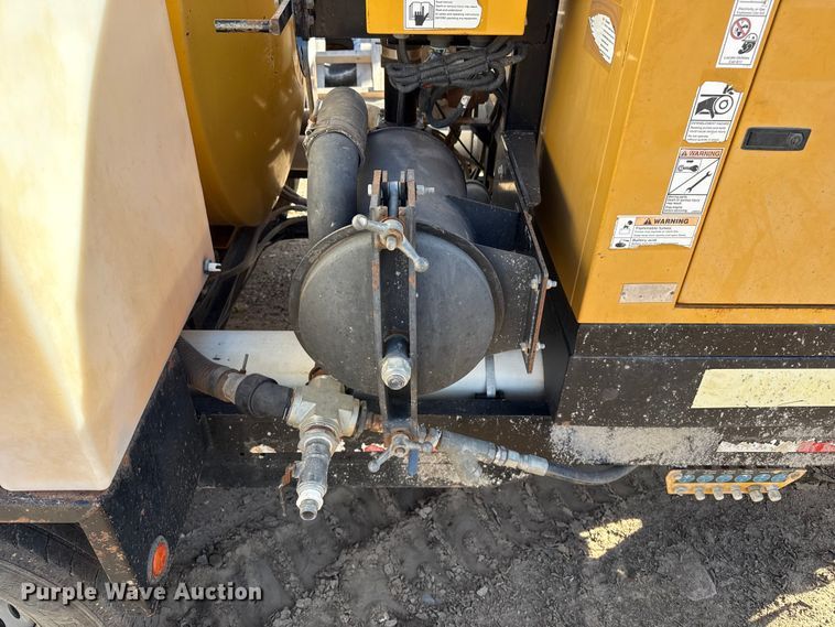 image for item DQ7740 2017 Vermeer VX30-500 vacuum excavator