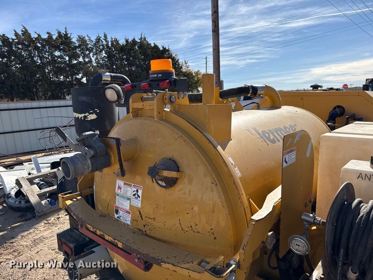 image for item DQ7740 2017 Vermeer VX30-500 vacuum excavator