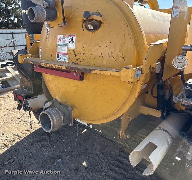 image for item DQ7740 2017 Vermeer VX30-500 vacuum excavator