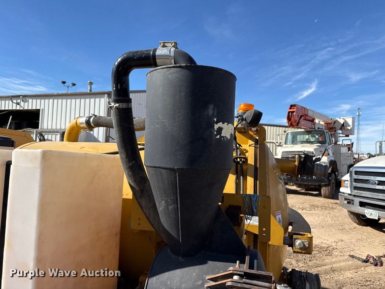 image for item DQ7740 2017 Vermeer VX30-500 vacuum excavator