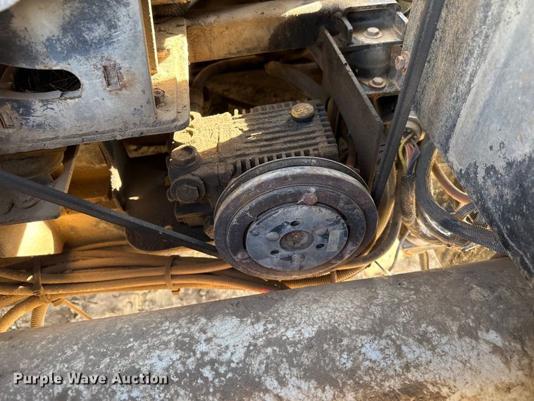 image for item DQ7740 2017 Vermeer VX30-500 vacuum excavator