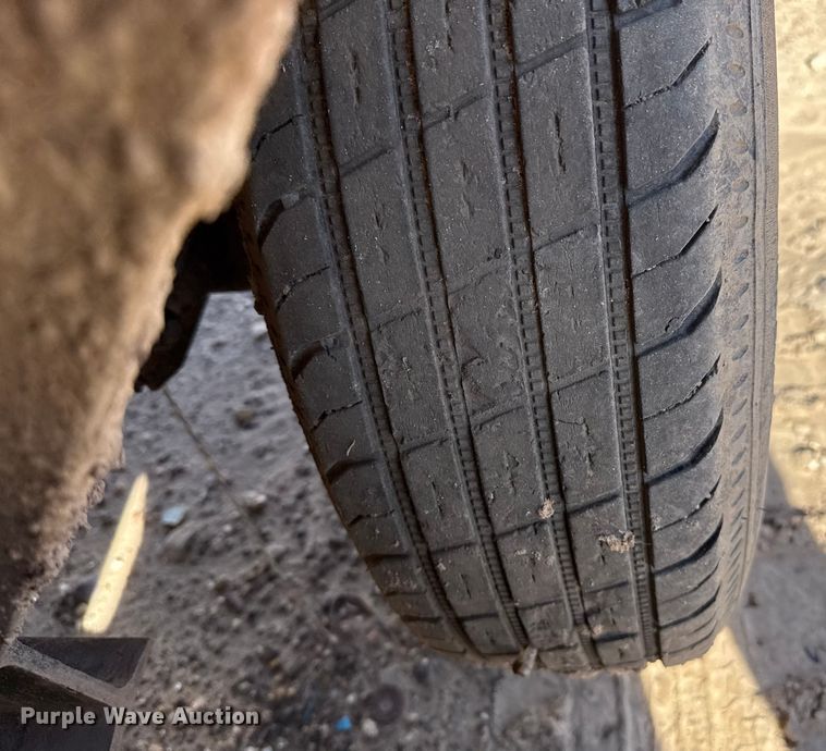 image for item DQ7740 2017 Vermeer VX30-500 vacuum excavator