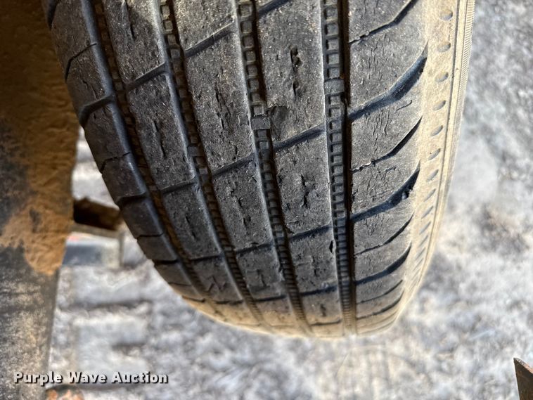 image for item DQ7740 2017 Vermeer VX30-500 vacuum excavator