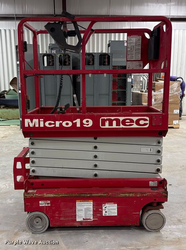 image for item DQ7741 Mec Micro 19 scissor lift