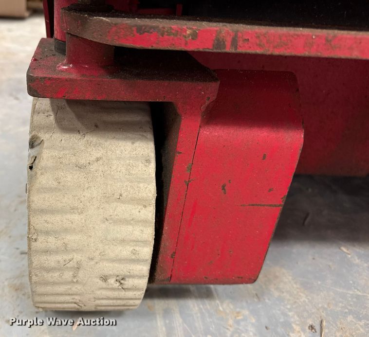 image for item DQ7741 Mec Micro 19 scissor lift