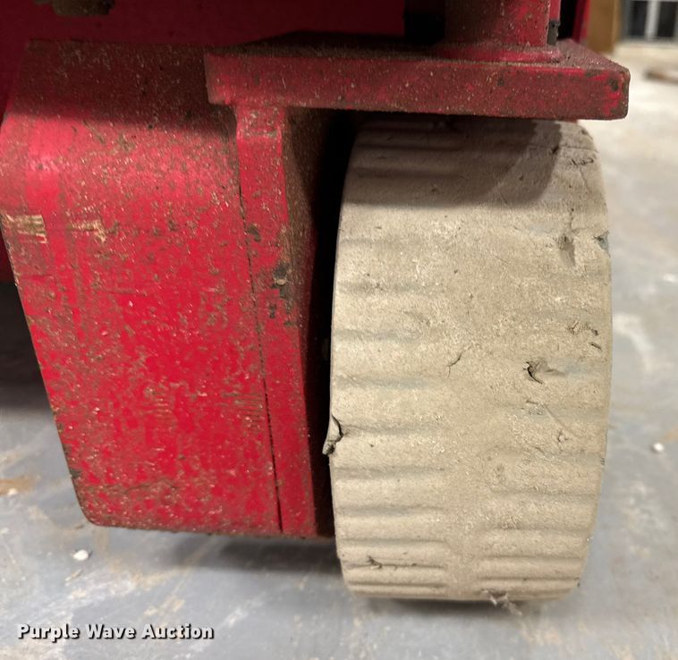 image for item DQ7741 Mec Micro 19 scissor lift