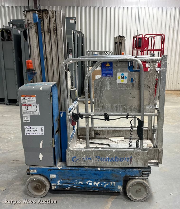 image for item DQ7743 2012 Genie GR20 vertical lift