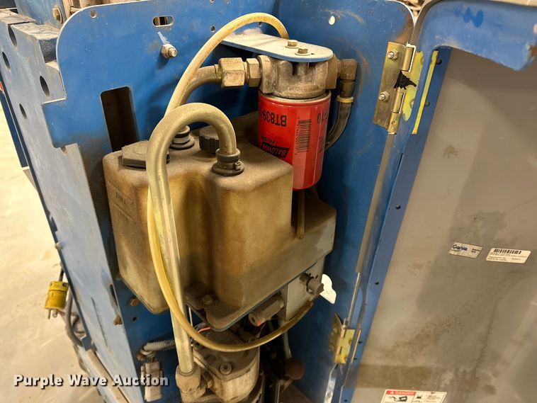 image for item DQ7743 2012 Genie GR20 vertical lift