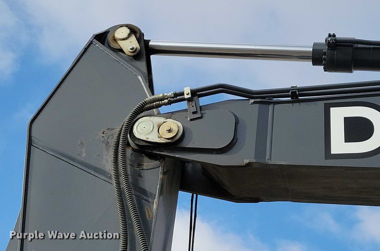 image for item DR3989 2017 John Deere 350G LC excavator