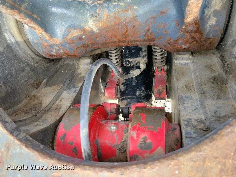 image for item DR3989 2017 John Deere 350G LC excavator