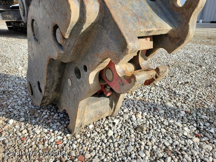 image for item DR3989 2017 John Deere 350G LC excavator