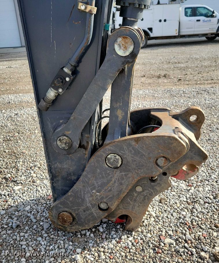 image for item DR3989 2017 John Deere 350G LC excavator