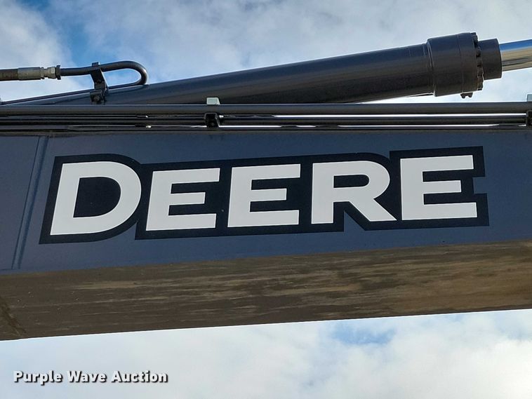 image for item DR3989 2017 John Deere 350G LC excavator