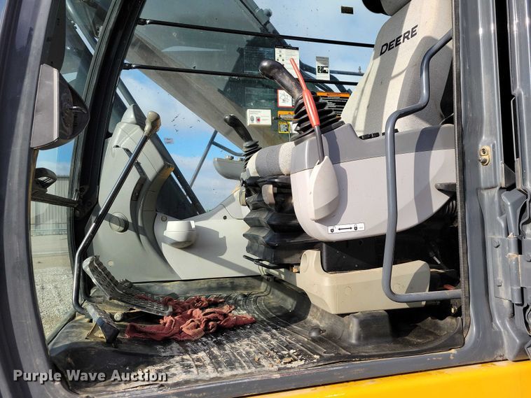 image for item DR3989 2017 John Deere 350G LC excavator